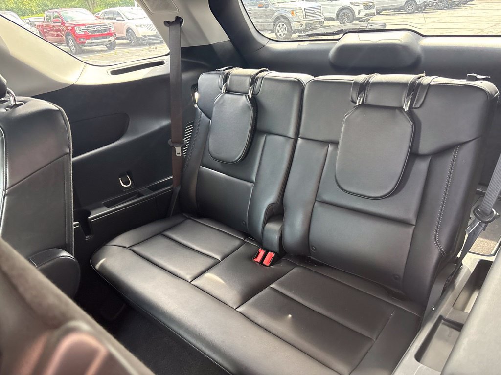 Used 2024 Ford Explorer Limited w/ Limited Technology Package AWD/4WD image 29