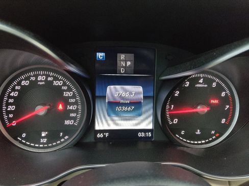 Used 2018 Mercedes-Benz C 300 Sedan image 23