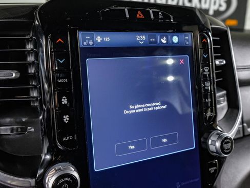 Used 2023 RAM 2500 Laramie w/ Night Edition image 25