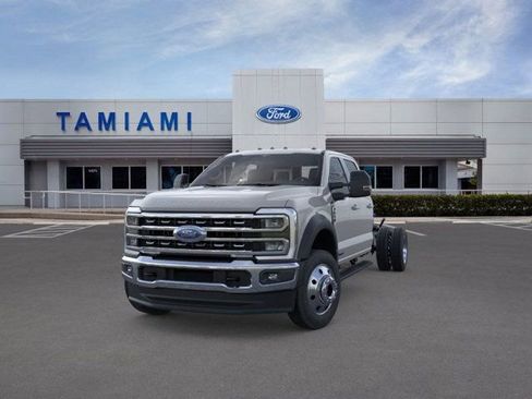 New 2026 Ford F550 4x4 Crew Cab Super Duty image 2