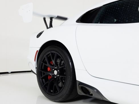 Used 2016 Dodge Viper ACR w/ Extreme Aero Package RWD image 76
