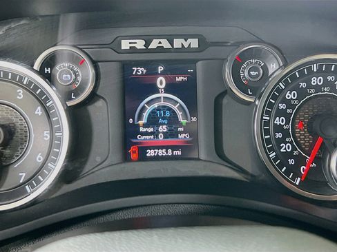 Used 2024 RAM 2500 Big Horn AWD/4WD image 12
