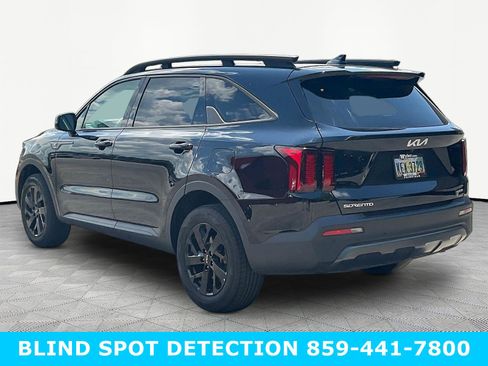 Used 2023 Kia Sorento S w/ Panoramic Sunroof Package AWD/4WD image 4