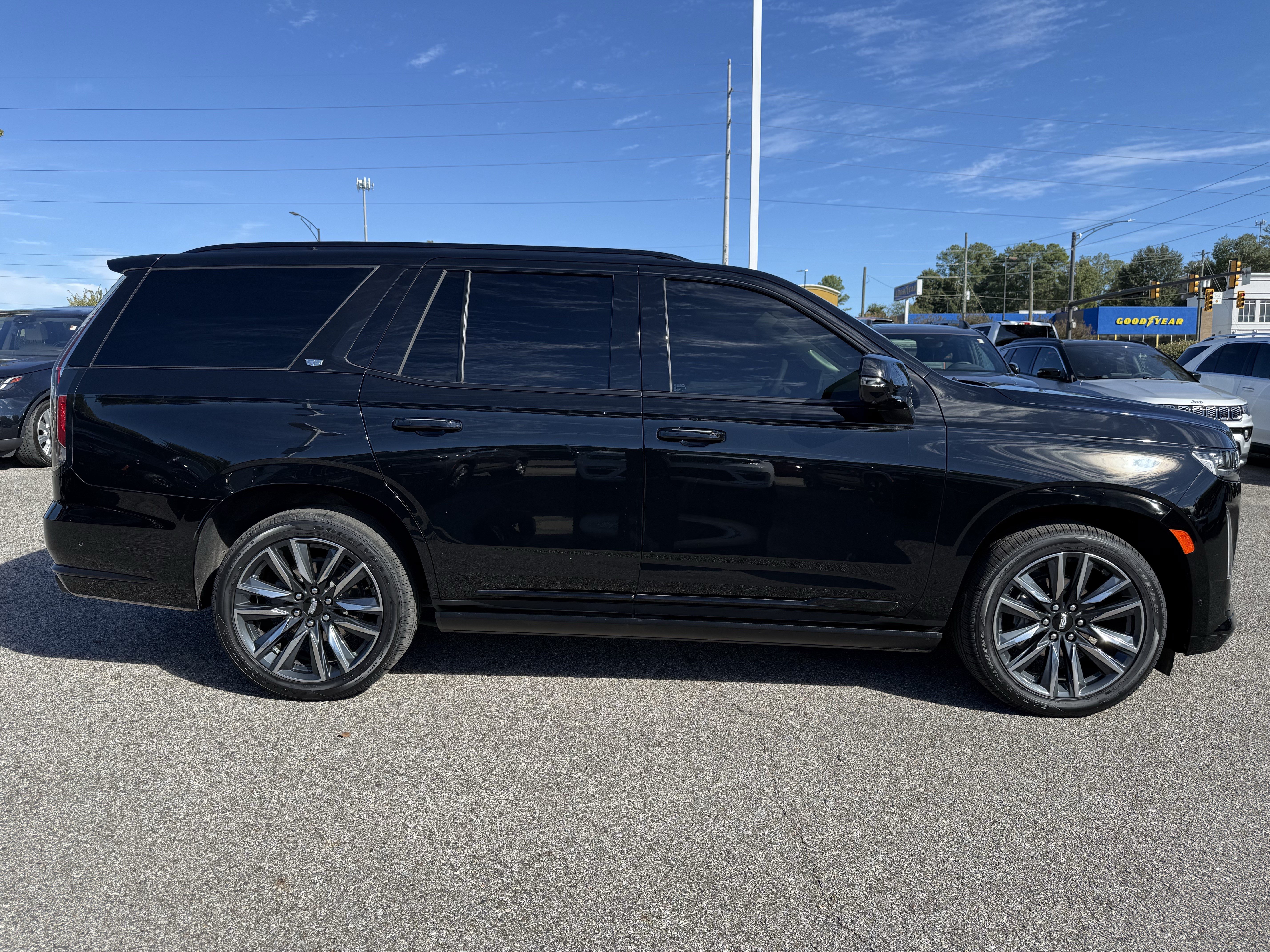Used 2024 Cadillac Escalade Sport Platinum AWD/4WD image 11