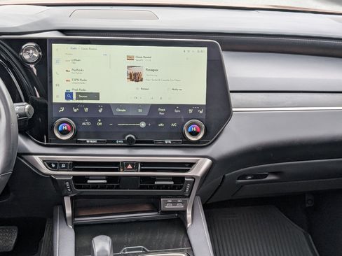 Certified 2025 Lexus RX 450h AWD w/ Convenience Package image 19