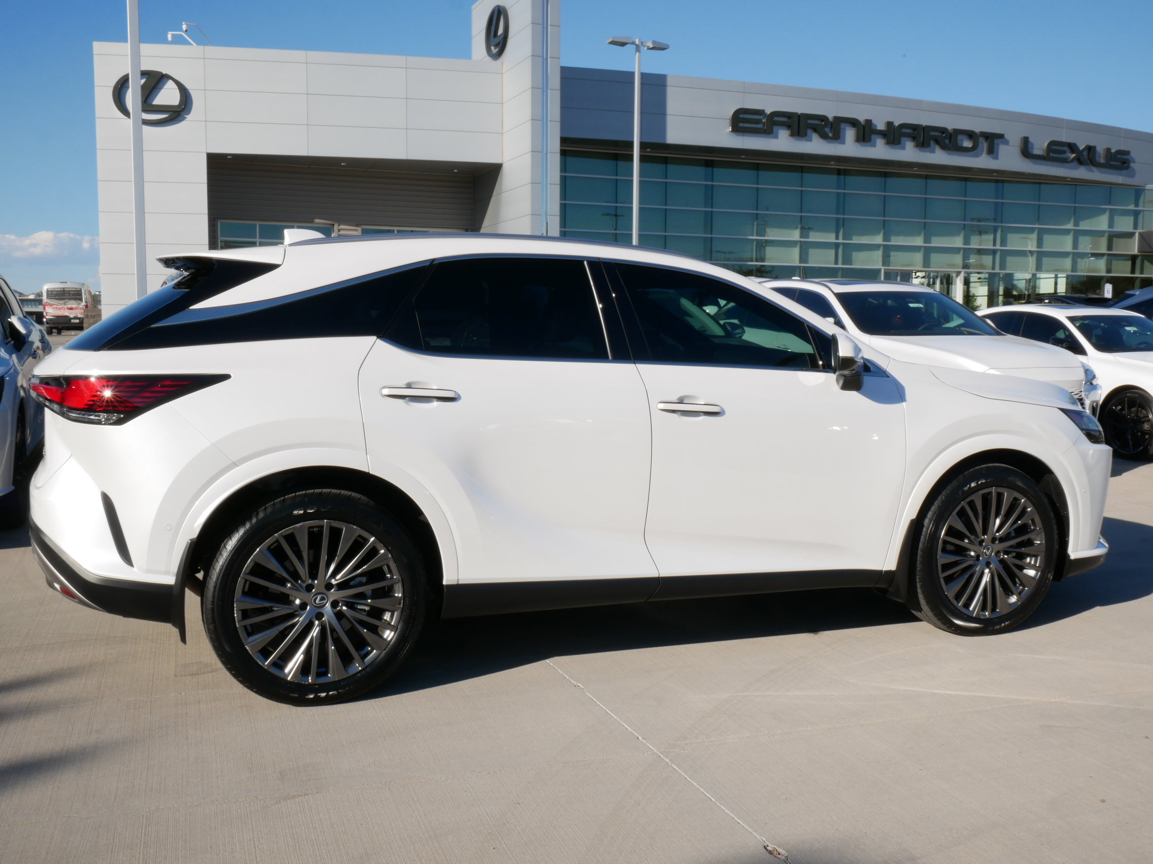 Certified 2024 Lexus RX 350 FWD w/ Convenience Package image 11