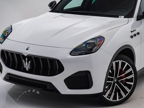 Certified 2025 Maserati Grecale Modena AWD/4WD image 4