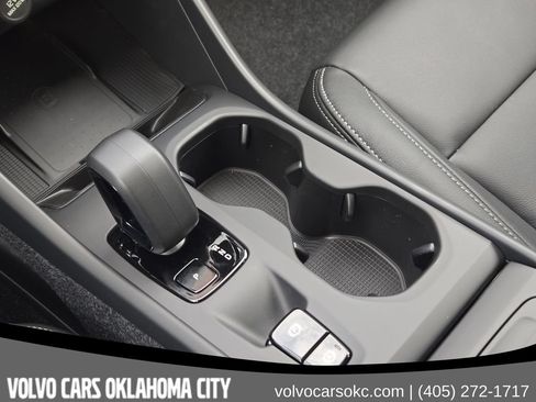Used 2026 Volvo XC40 B5 Core w/ Protection Package Premier AWD/4WD image 20