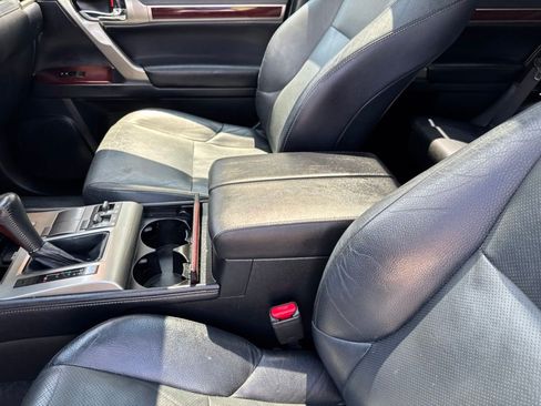Used 2018 Lexus GX 460 Premium w/ Premium Package AWD/4WD image 19
