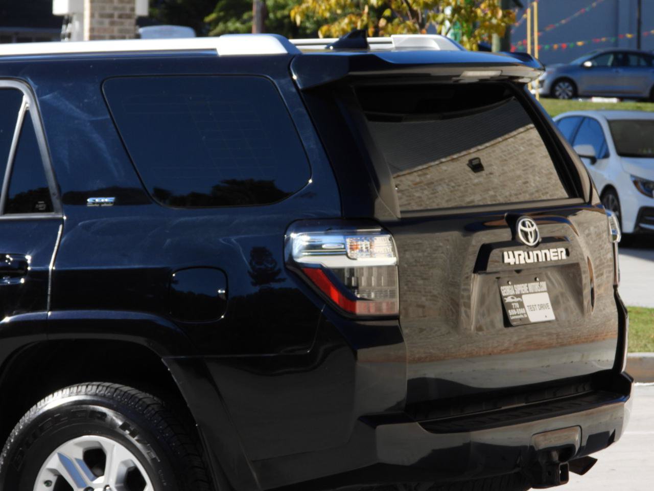 Used 2017 Toyota 4Runner SR5 Premium RWD image 21
