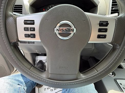 Used 2021 Nissan Frontier S RWD image 4