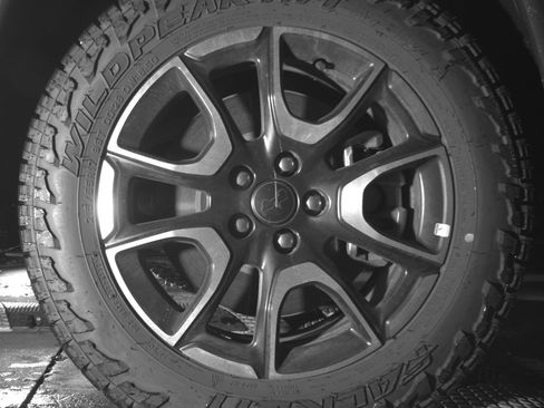 Used 2025 Jeep Compass Trailhawk AWD/4WD image 15