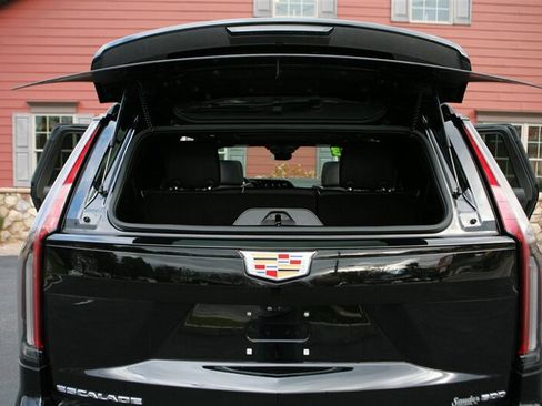 Used 2023 Cadillac Escalade Sport image 22