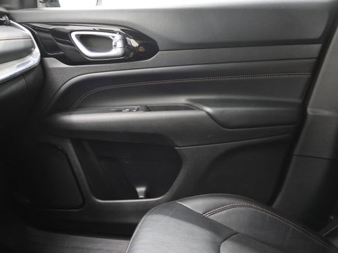 Used 2022 Jeep Compass Limited AWD/4WD image 13