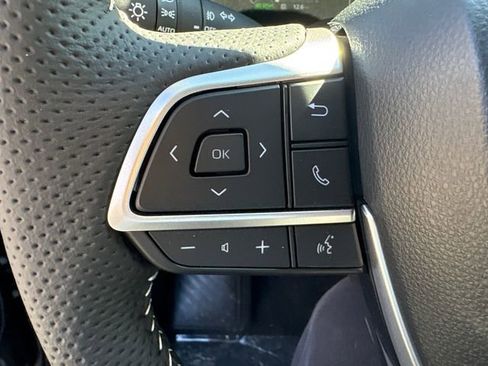 New 2026 Toyota Sienna XSE image 18