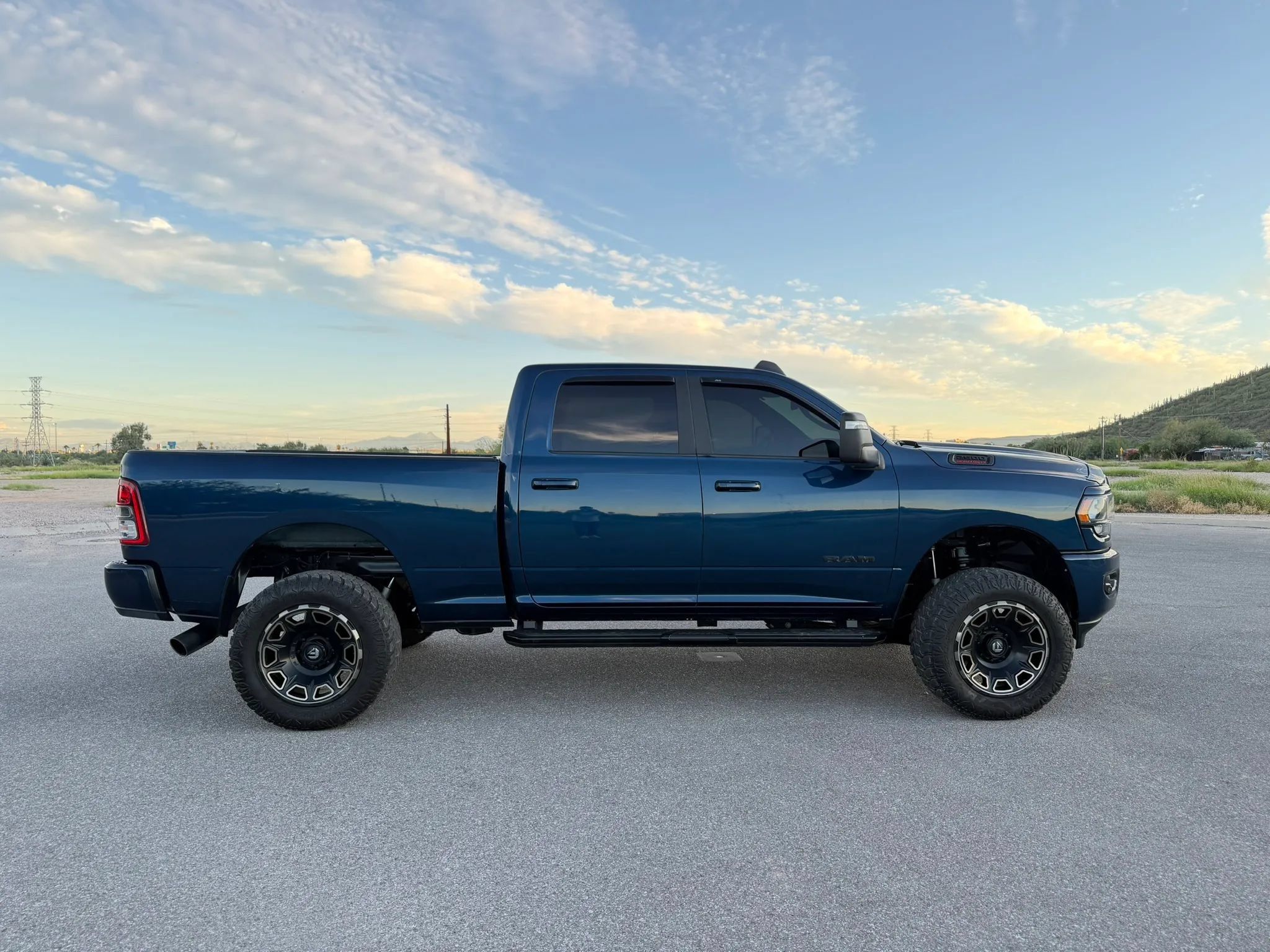 Used 2023 RAM 2500 Big Horn w/ Night Edition AWD/4WD image 5