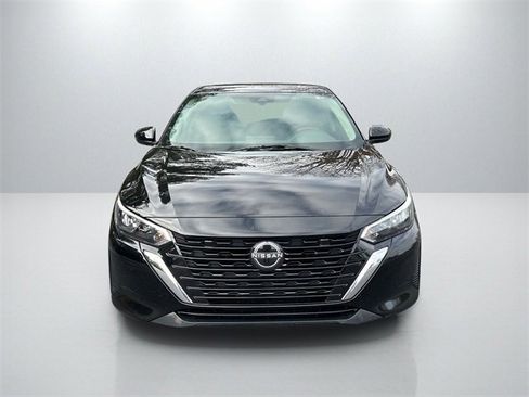Used 2024 Nissan Sentra S image 2