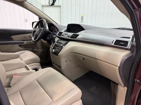 Used 2013 Honda Odyssey Touring image 14