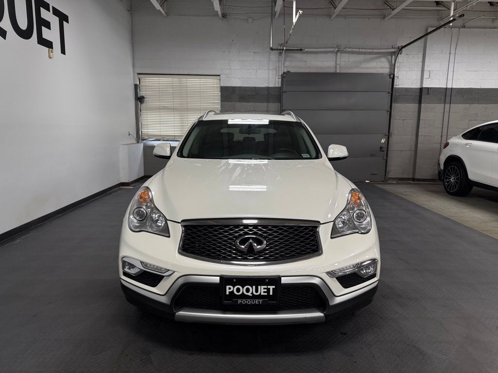 Used 2017 INFINITI QX50 AWD image 3