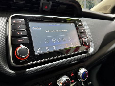 Used 2021 Nissan Kicks S FWD image 14