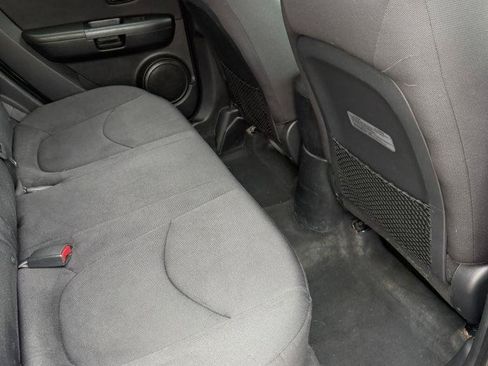 Used 2011 Kia Soul + w/ Audio Pkg FWD image 22