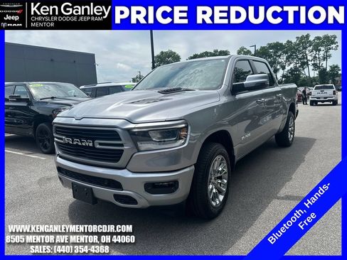 Used 2024 RAM 1500 Laramie AWD/4WD image 3