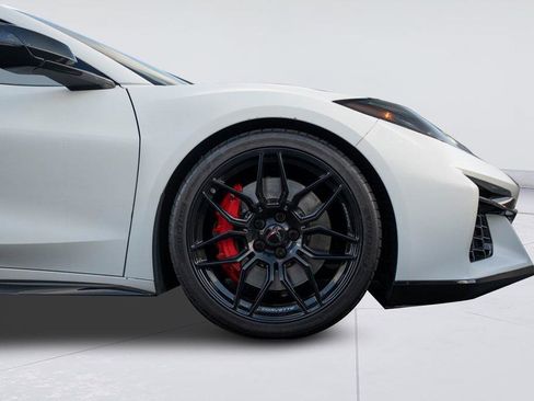 Used 2024 Chevrolet Corvette Z06 w/ Stealth Interior Trim Package image 27