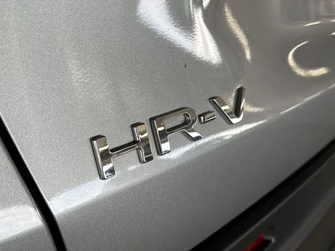 Used 2024 Honda HR-V LX image 11