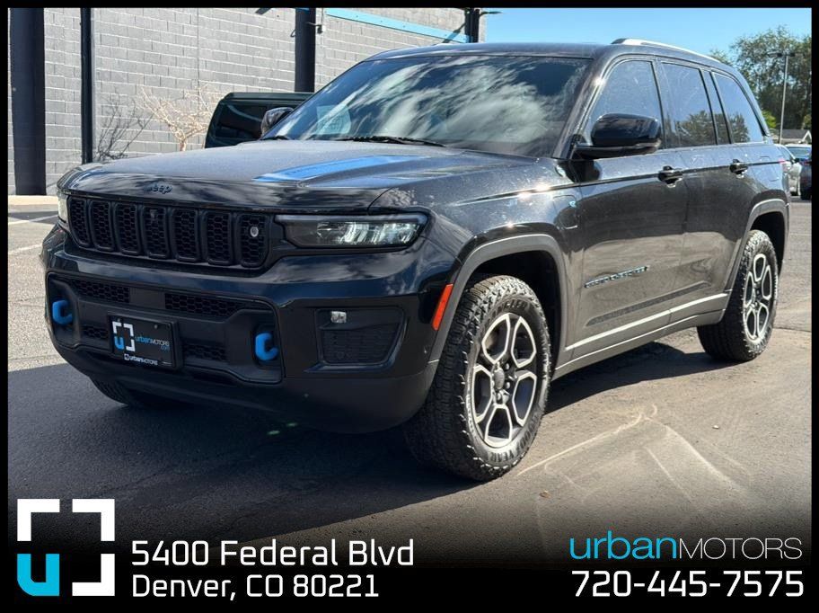 Used 2024 Jeep Grand Cherokee Trailhawk w/ Advanced Protech Group II AWD/4WD image 1