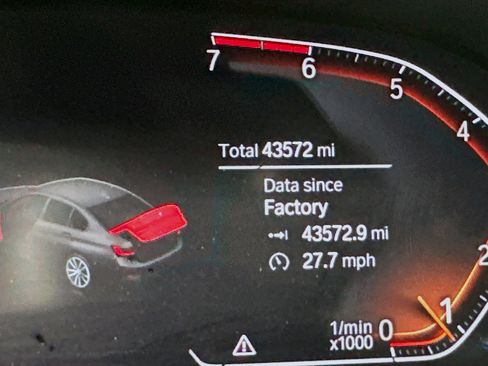 Used 2021 BMW 330i xDrive Sedan image 19