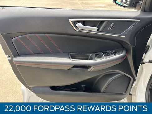 Used 2024 Ford Edge ST-Line AWD/4WD image 15