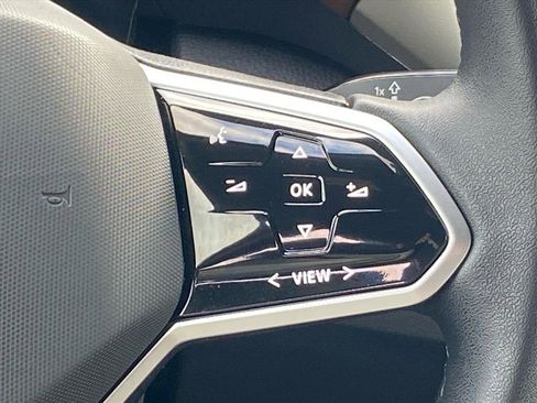 Certified 2023 Volkswagen ID.4 Pro image 8