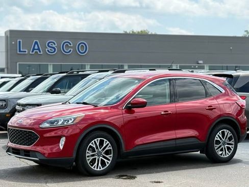 Certified 2022 Ford Escape SEL FWD image 1