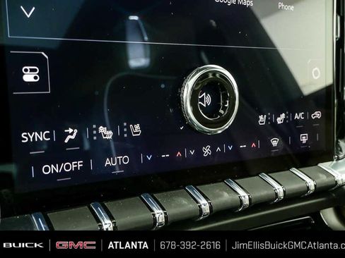 Certified 2026 GMC Yukon Denali Ultimate AWD/4WD image 16