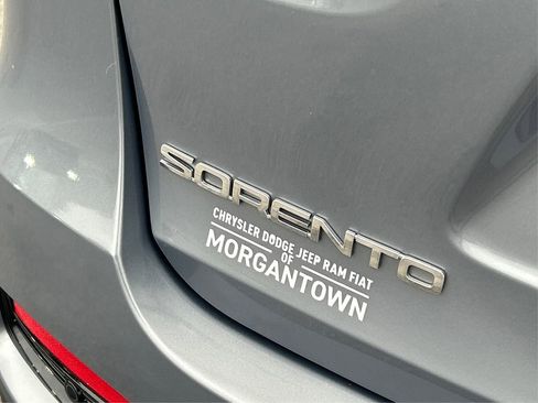 Used 2020 Kia Sorento S image 16