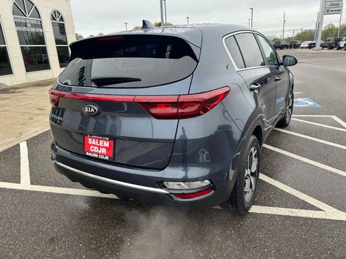 Used 2022 Kia Sportage LX FWD image 11