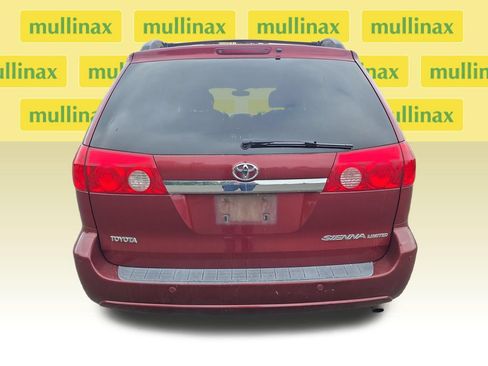 Used 2006 Toyota Sienna XLE Limited FWD image 28