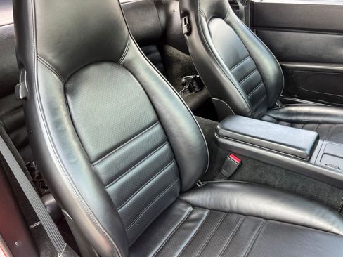 Used 1990 Porsche 944 Cabriolet RWD image 34