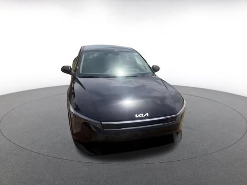 Used 2025 Kia K4 FWD image 2