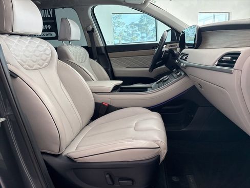 Used 2022 Hyundai Palisade Calligraphy image 32