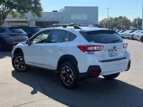 Used 2019 Subaru Crosstrek 2.0i Premium w/ Moonroof Package AWD/4WD image 9