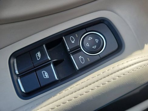 Used 2018 Porsche 718 Boxster GTS image 15