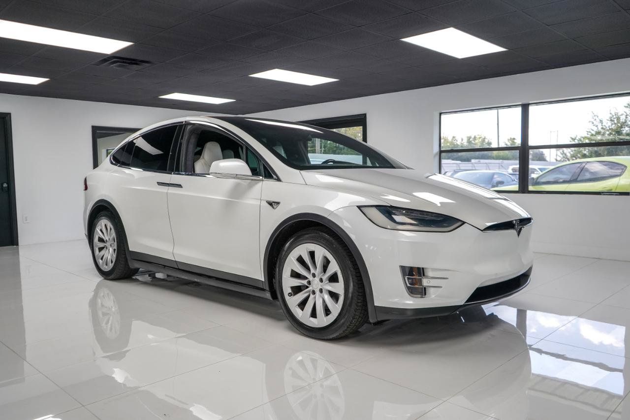 Used 2017 Tesla Model X 90D AWD/4WD image 7