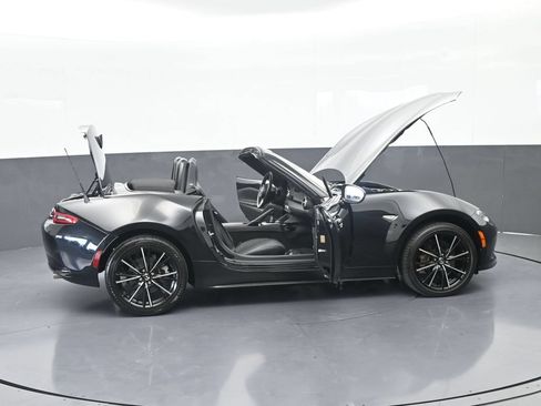 Used 2024 MAZDA MX-5 Miata Grand Touring w/ Weather Package RWD image 66