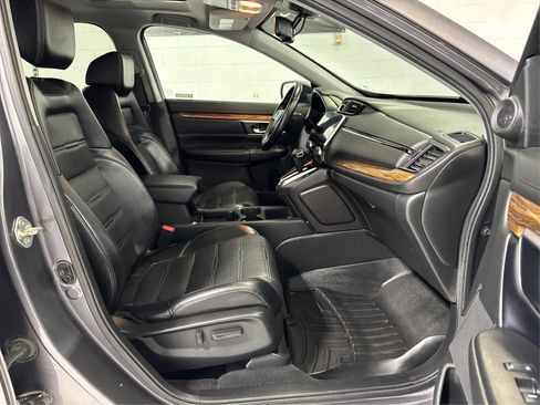 Used 2018 Honda CR-V Touring image 15
