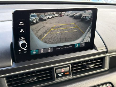 Used 2024 Honda Pilot Touring image 28