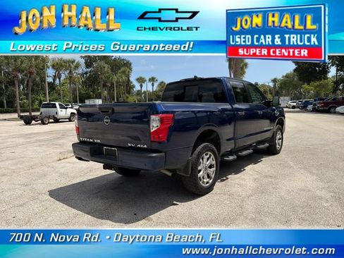 Used 2023 Nissan Titan SV w/ SV Convenience Package AWD/4WD image 11