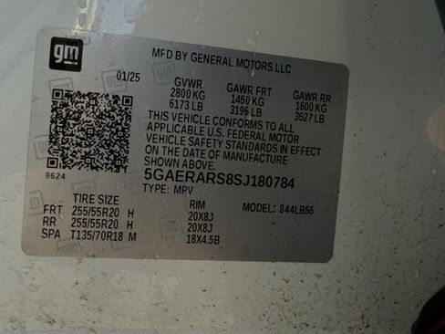 Used 2025 Buick Enclave Preferred FWD image 32