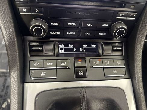Certified 2018 Porsche 718 Boxster RWD image 30
