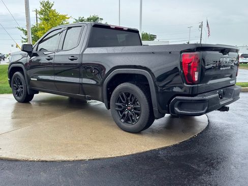 Used 2023 GMC Sierra 1500 Elevation w/ LPO, Elevation Black Package AWD/4WD image 5